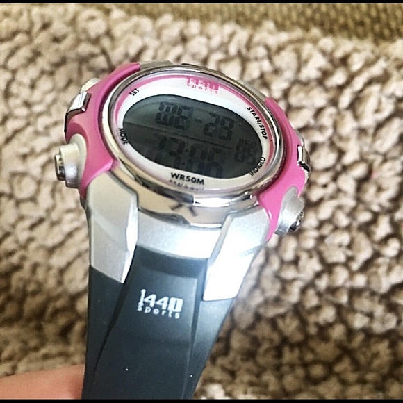 SOLD - 1440 Sport Stop Watch - Picture 4 of 6